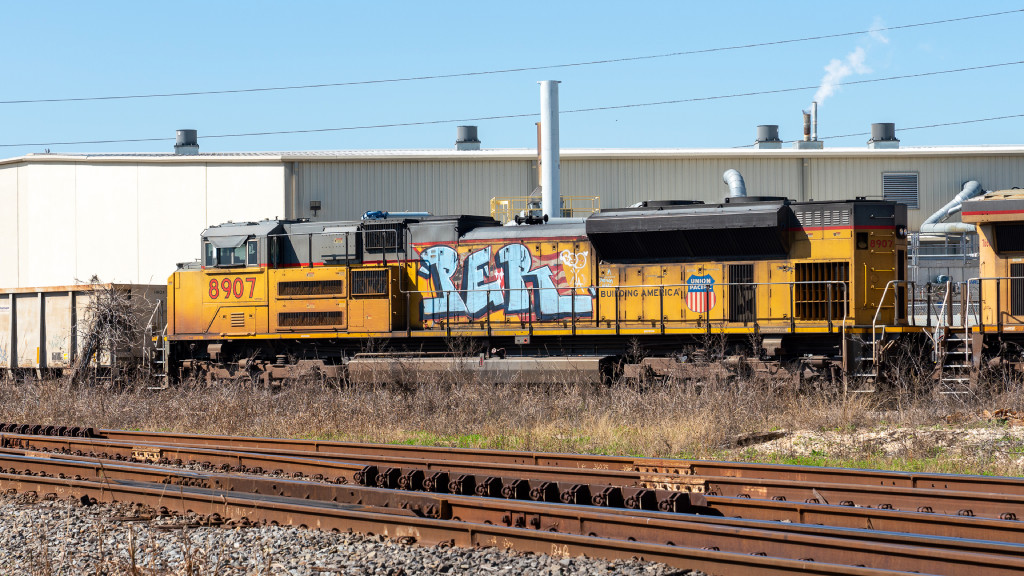 Nice Graffiti on UP SD70ACe